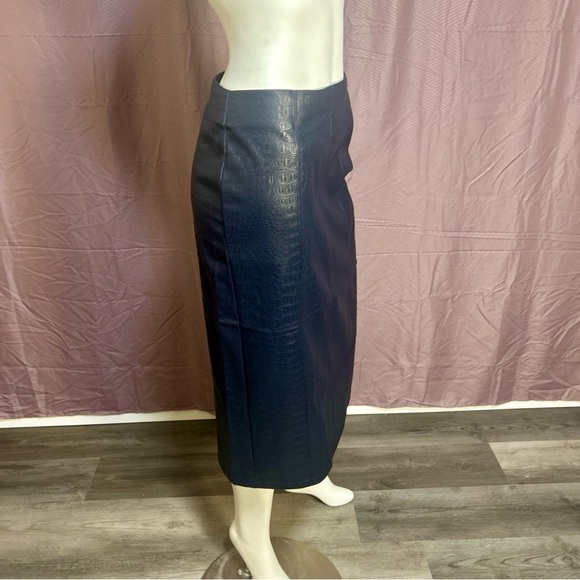 Mark New York Crocodile Embossed Pencil Skirt Dark Navy NWT XS Stretch - Picture 6 of 14